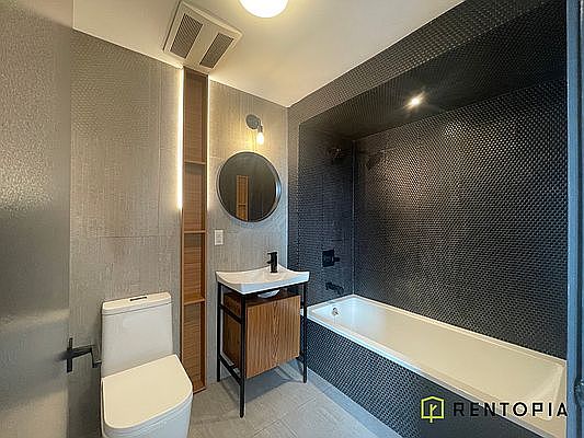 5th image of 834 Lexington Ave #614