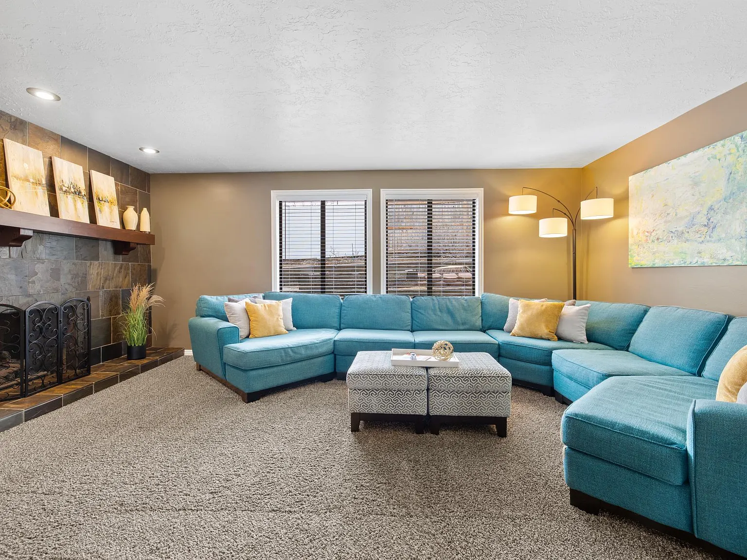 2278 E Tompkins Dr — Photo 3