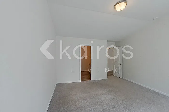 1151 Silvertrace Dr — Photo 15