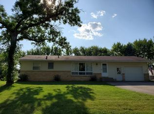 1212 Fairview Ln, Farmington, MN 55024
