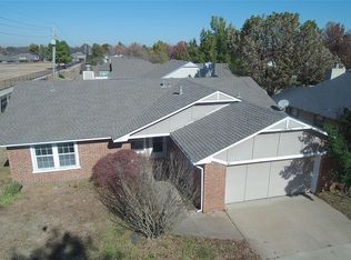 2704 W Laredo St, Broken Arrow, OK 74012