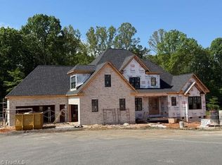 7603 Pemberley Dr, Oak Ridge, NC 27310