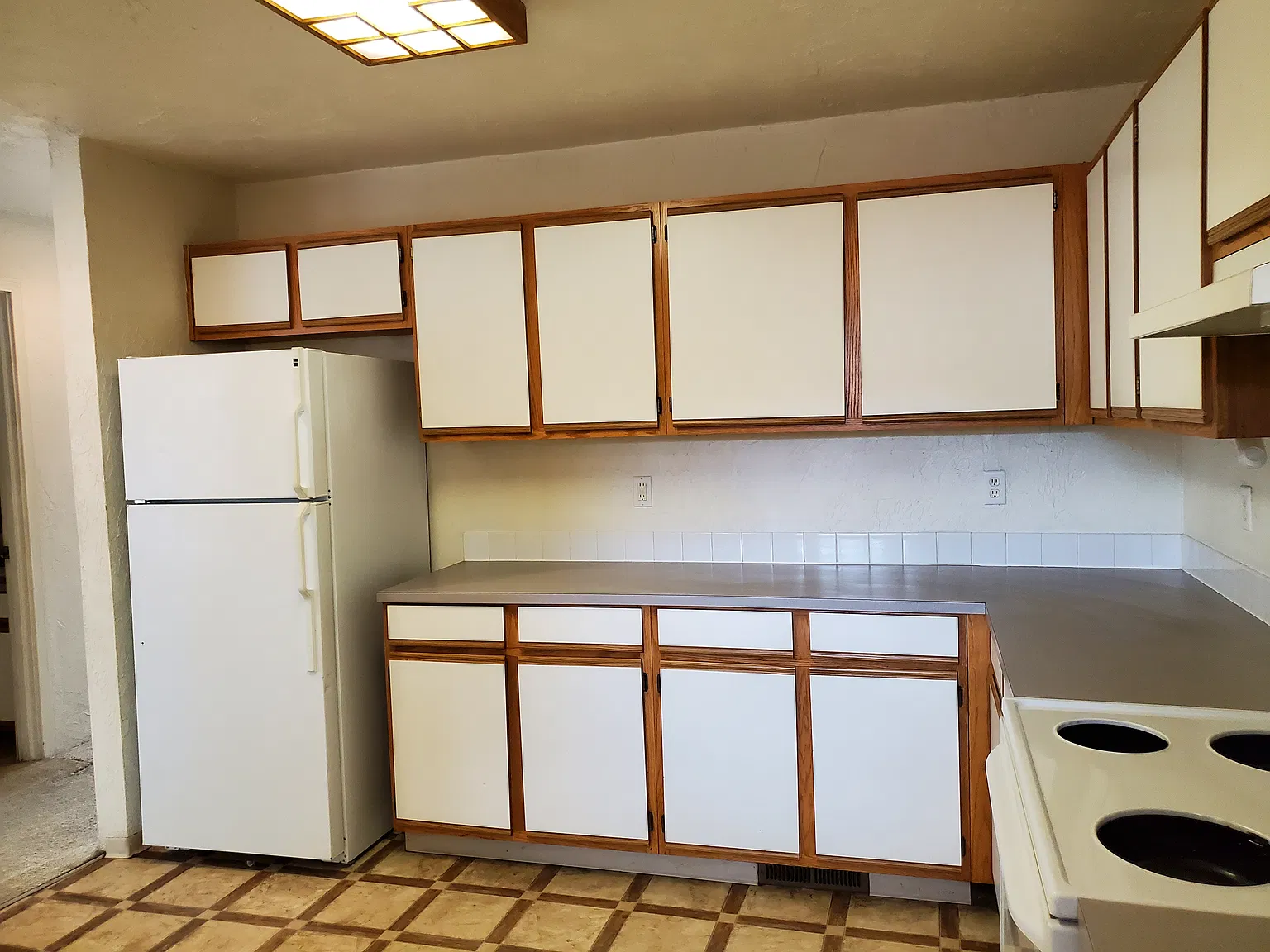 3 bed, 1623 sqft, $2,200 — Photo 3
