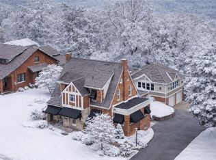 832 Ridge Rd, Ambridge, PA 15003