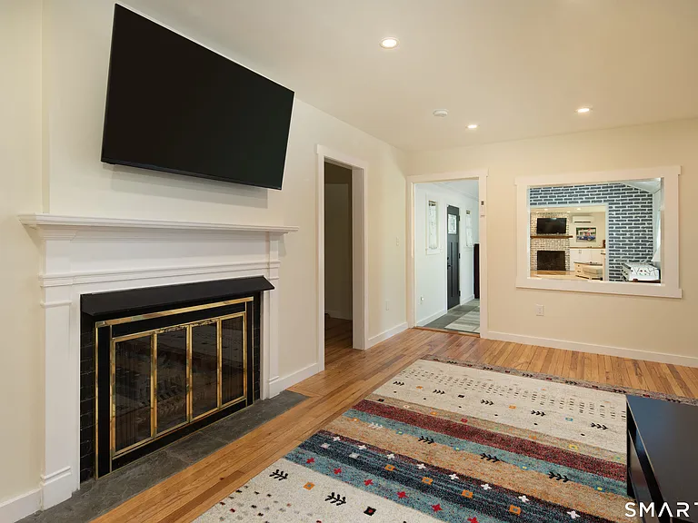 9 Woodcrest Ln — Photo 9