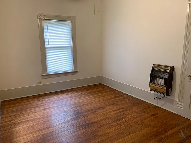 125 Adams St #1 — Photo 8