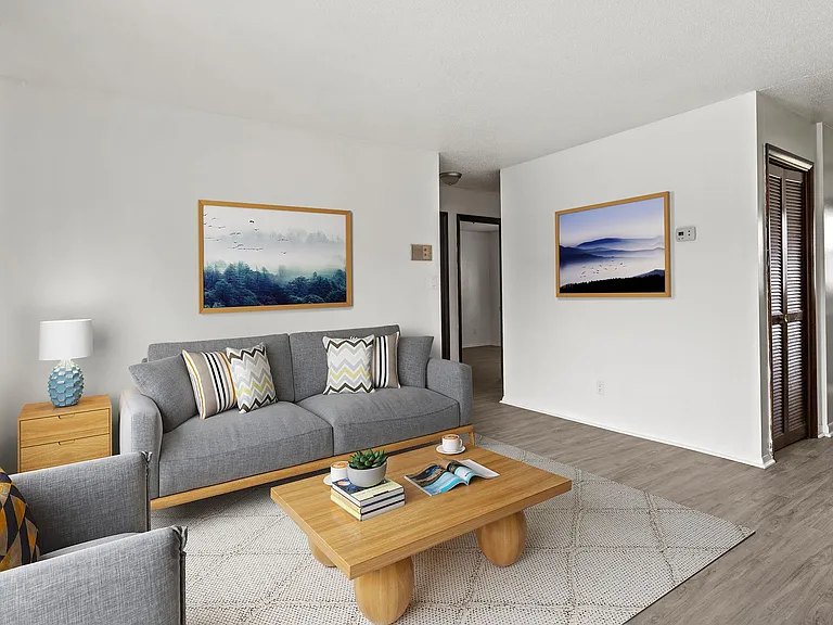 Hollyglen Apartments - Your Next Home in the Heart of Yorktown Schools — Photo 2