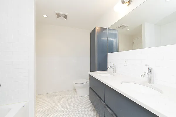 Rented by Link NY Realty | media 28