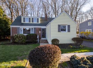 53 Little Silver Pkwy, Little Silver, NJ