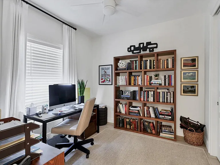525 N Orange Ave #204 — Photo 18