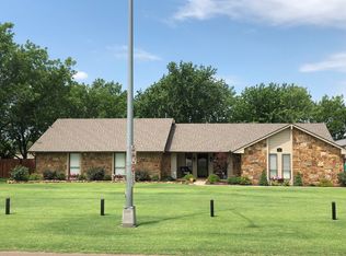 703 N Sheb Wooley Ave, Erick, OK 73645