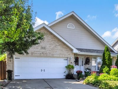 7810 S Lockwood Ave, Burbank, IL, 60459