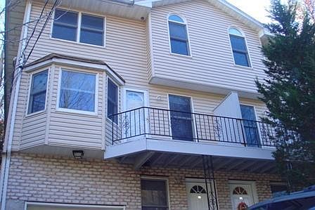 1st image of 26 Putnam Ave #3