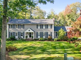 4 Alonesos Way, Andover, MA 01810