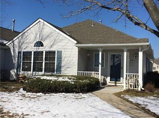 186 Tanager Dr, Monroe Township, NJ 08831