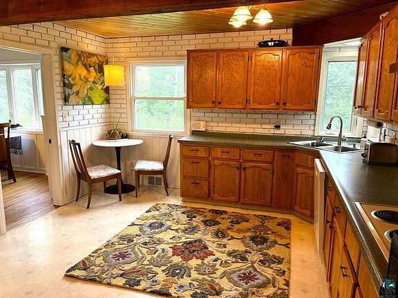 3rd image of 5273 Spruce Ct