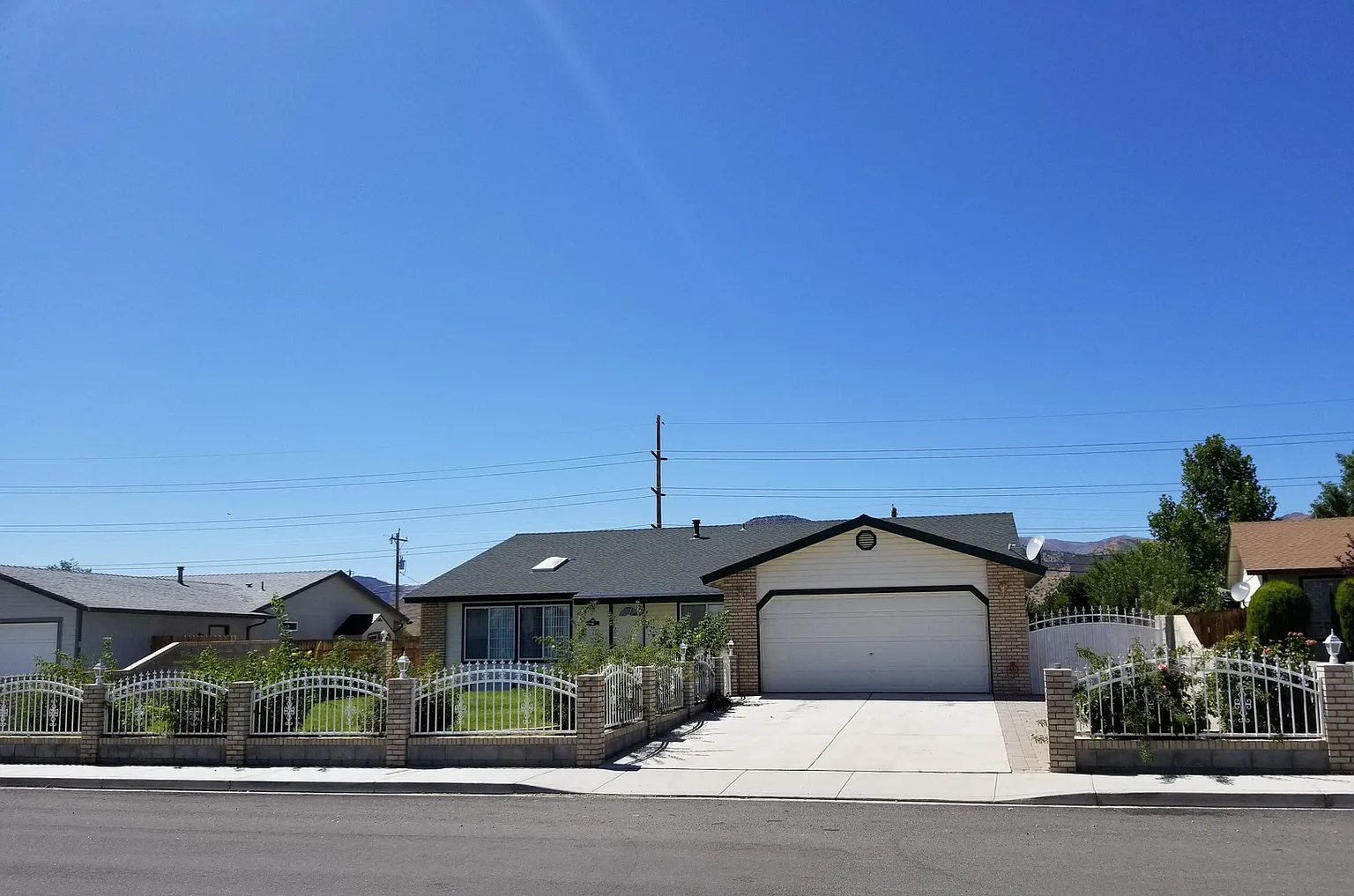 1007 Dwight Way photo 1