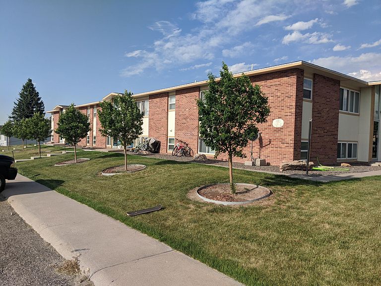 411 Pine St Pine Bluffs, WY, 82082 Apartments for Rent Zillow