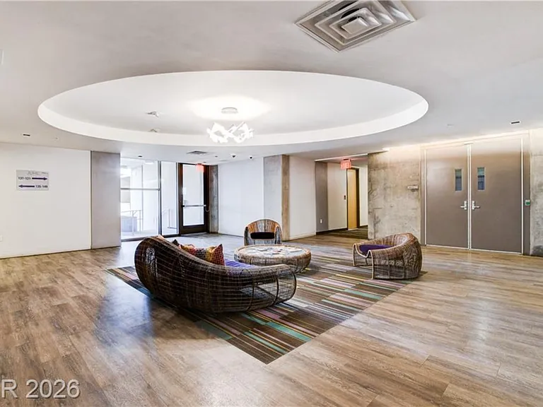 353 Bonneville Ave #581 — Photo 39