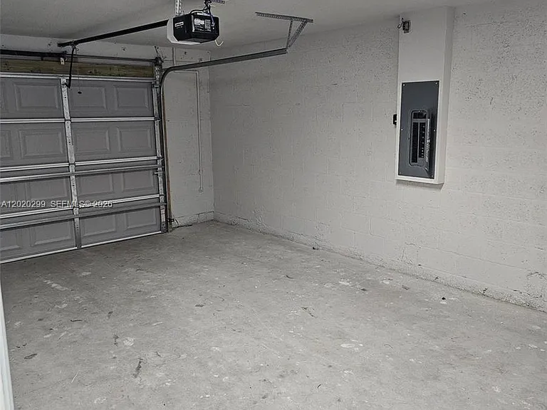 1407 Las Villas Blvd — Photo 11