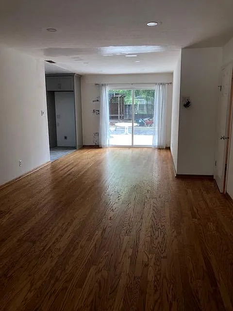 3397 Bryant St photo 1