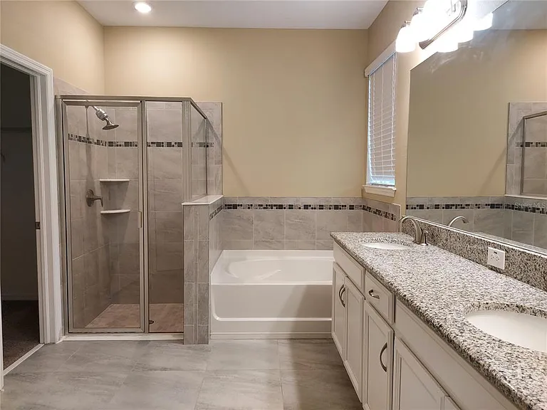 4923 Rolling Green Dr — Photo 19