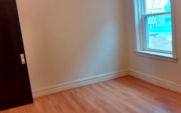 5th image of 3057 N Sawyer Ave APT 2