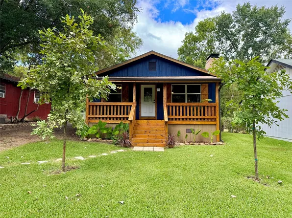 601 Hilltop Dr, Tool, TX 75143