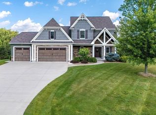 2018 N Harvest Cir, Midland, MI 48642