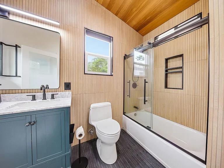 4442 Iliwai St #1 — Photo 15
