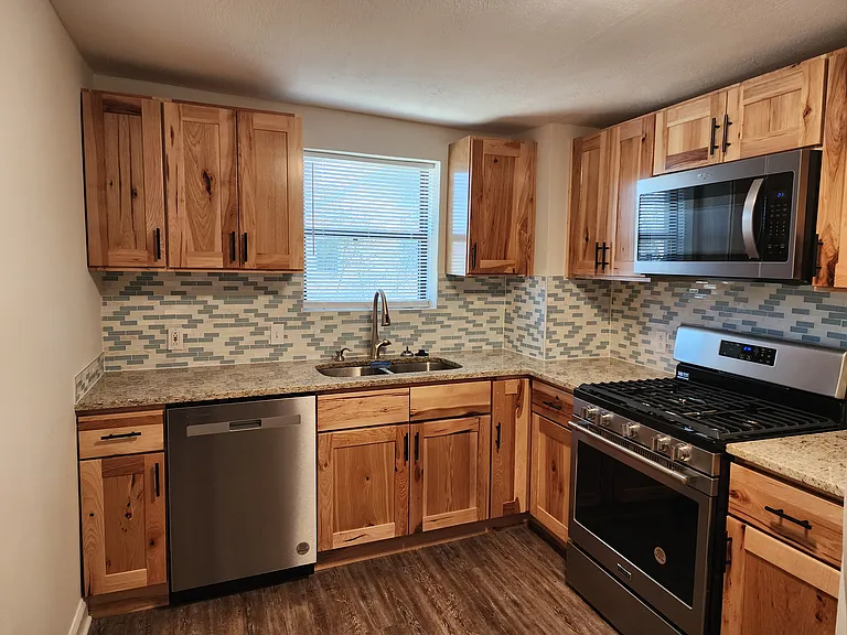 1424 Folsom Ave #A — Photo 5