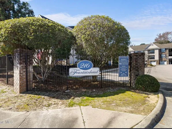 212 Fountainhead Ln Unit 103, Fayetteville, NC 28301