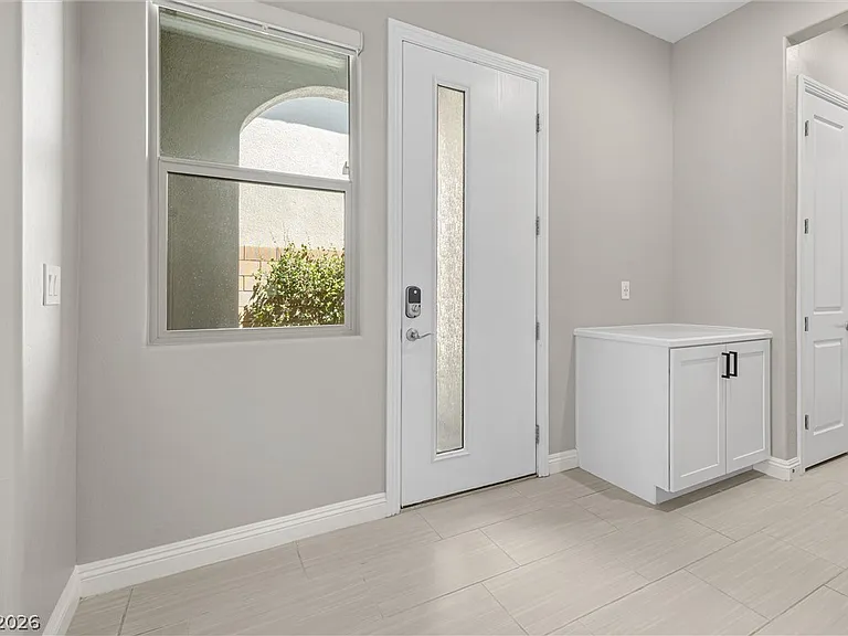 9868 Heather Moore Ave — Photo 5