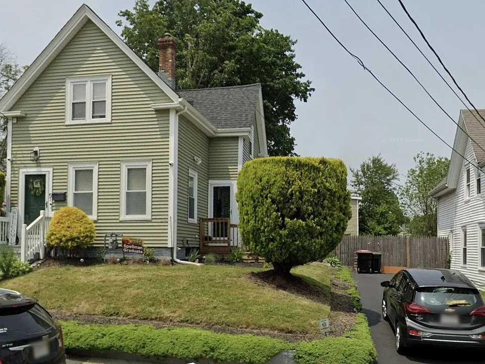 51 Myrtle St