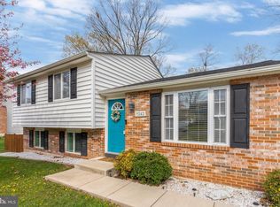9242 Oakglen Ct, Manassas, VA 20110