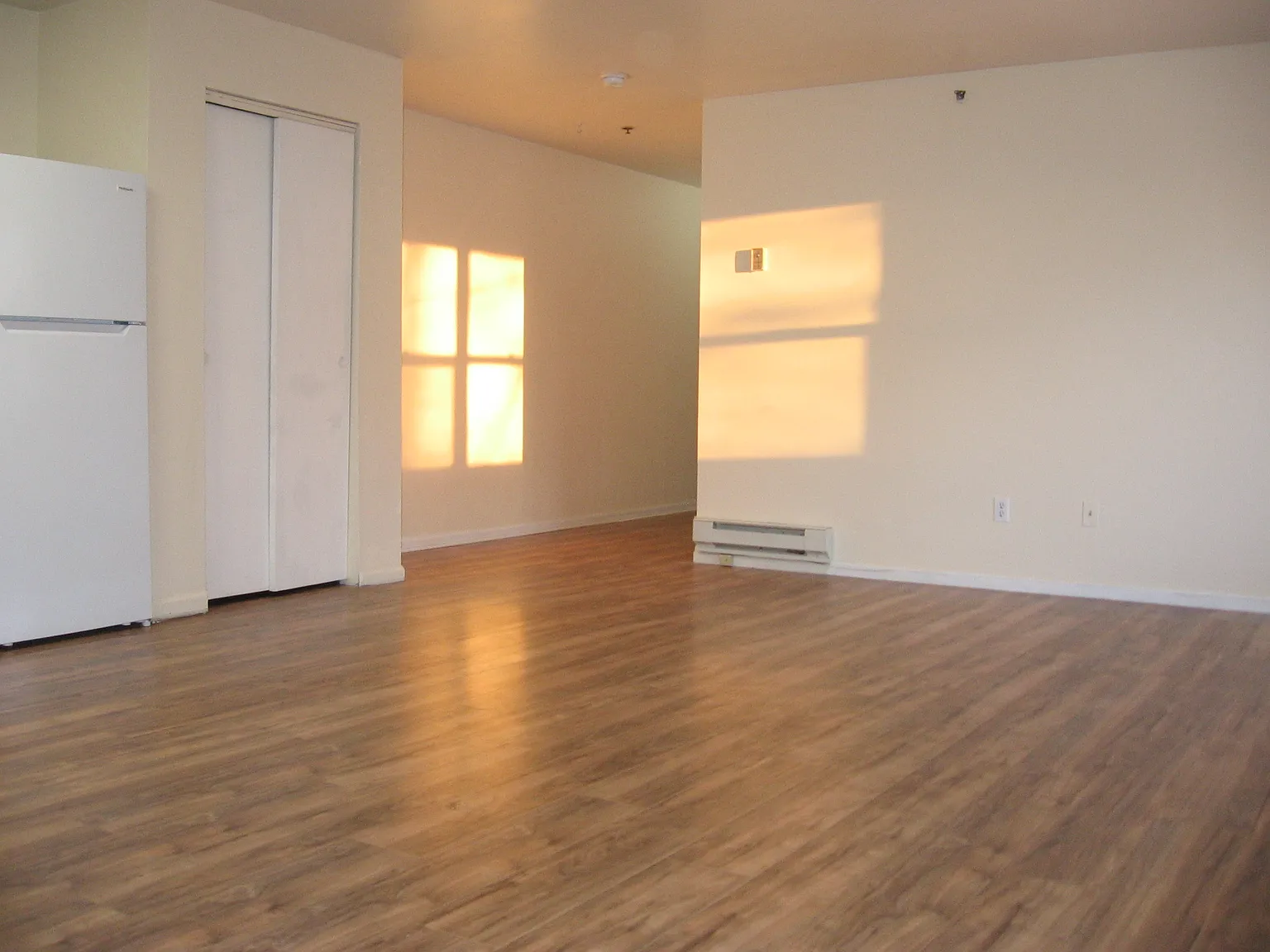 641 S Woodward St — Photo 2