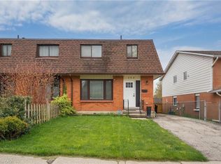 133 Elm Ridge Dr, Kitchener, ON N2N1J3