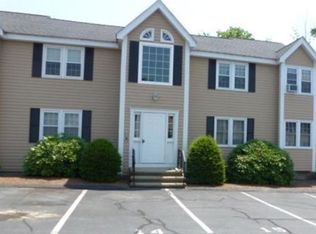454 Mammoth Rd APT 16, Dracut, MA 01826