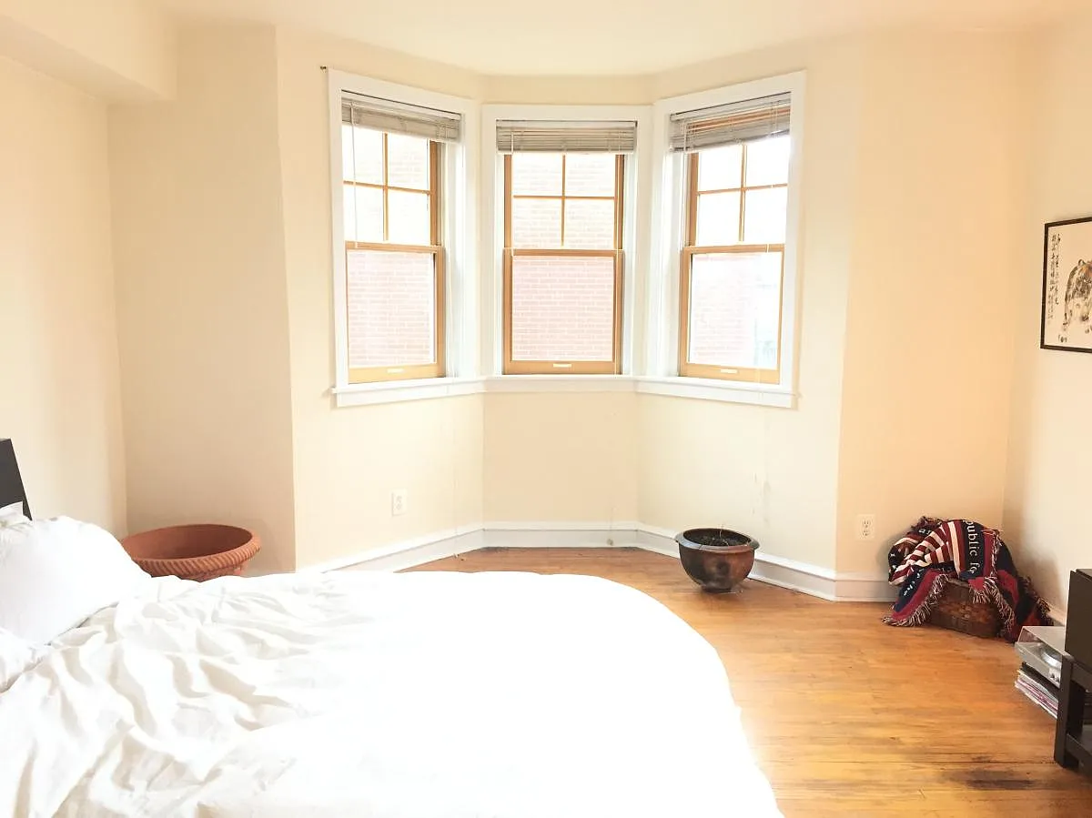 Building Photo - 2056 Locust St #3C