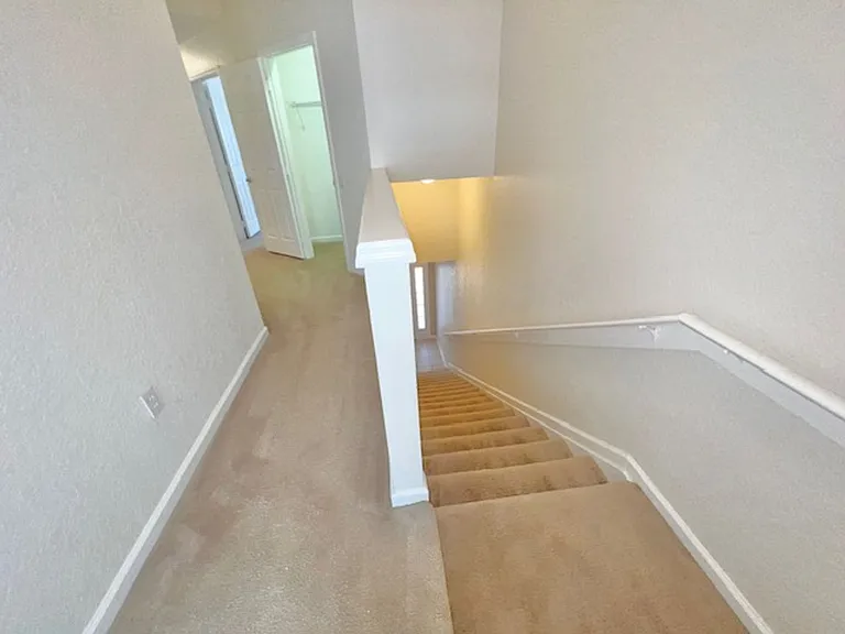 953 Rock Harbor Ave — Photo 32