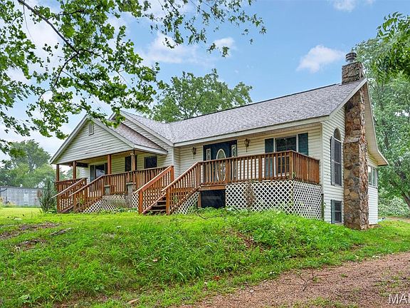 2nd image of 218 Piffy Ln