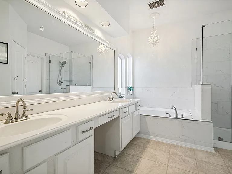 3737 Cottonwood Springs Dr — Photo 8
