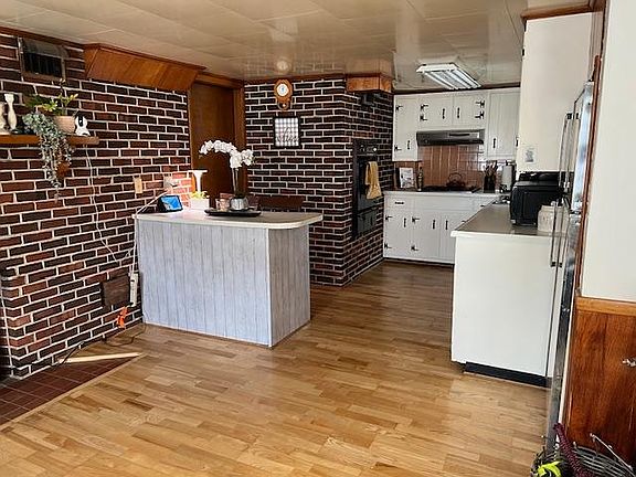 3rd image of 74 Bedford St #1