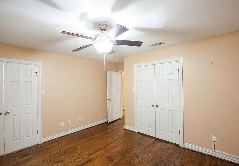 4741 Bradford Dr #B — Photo 15