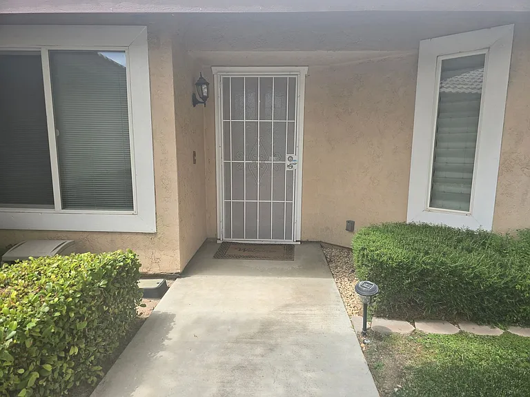 418 Mount Baldy Cir — Photo 3