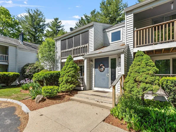 5 Ternbury Square #E2, Nashua, NH 03060