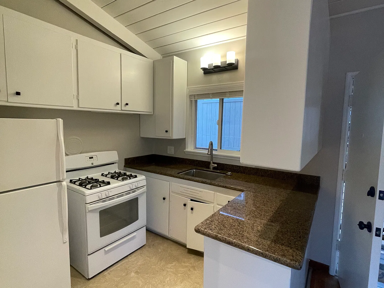 1 bed, 680 sqft, $2,495 — Photo 4