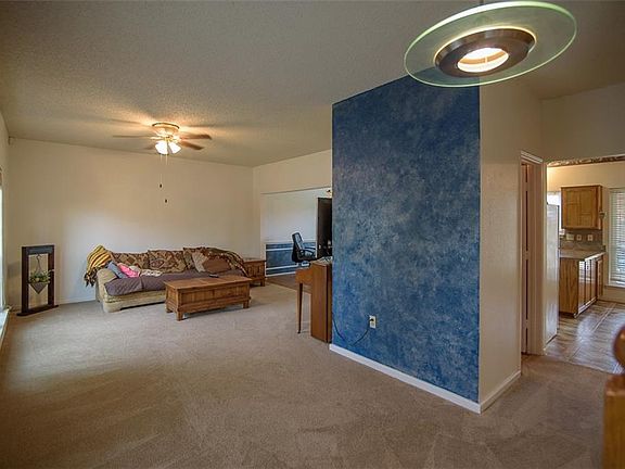 5th image of 2417 Boardwalk Dr