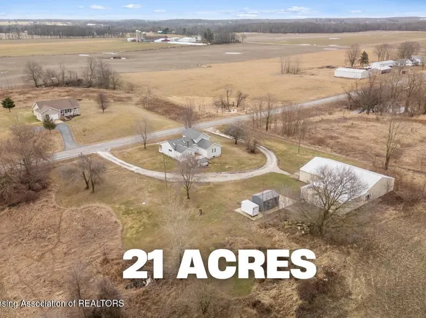 8273 N Ionia Rd, Vermontville, MI 49096