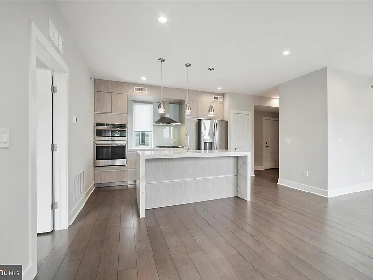 1405 Frankford Ave #504 — Photo 8